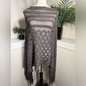 ‼️BOGO SALE‼️🌹WinWin Pullover Crochet Grey Shawl One Size